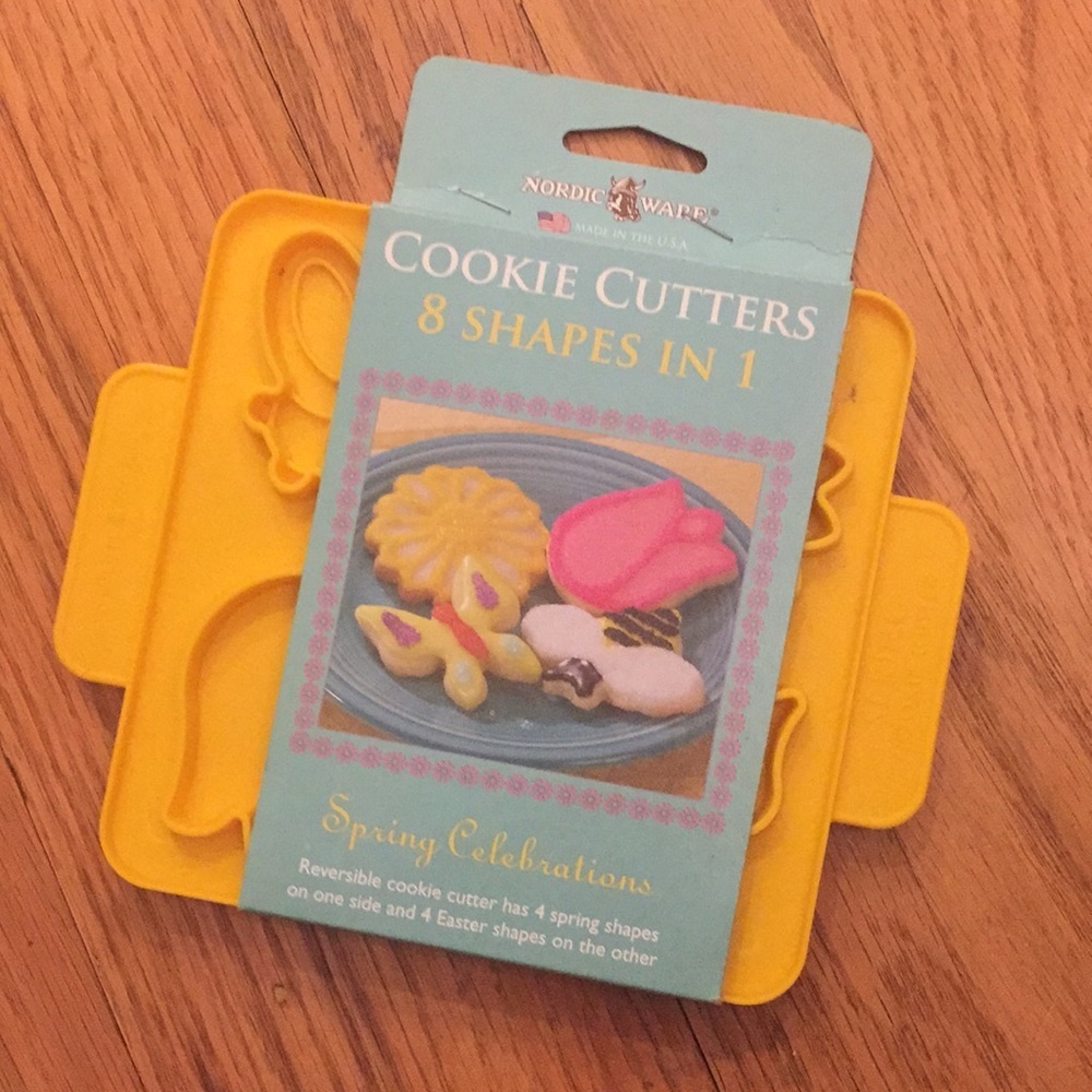 NORDIC WARE Cookie Cutter Spring 8 shapes (4 per side)